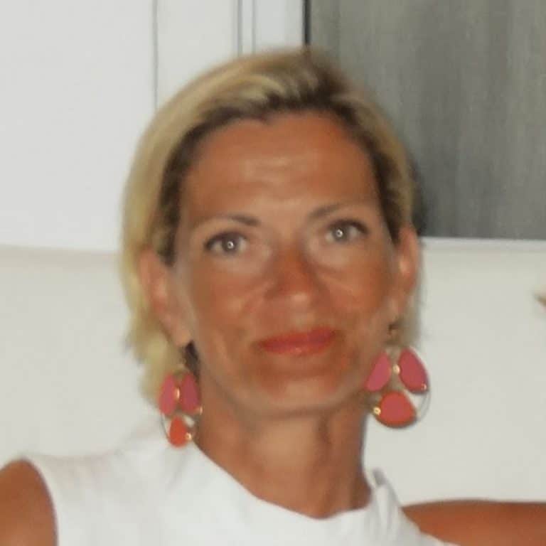 Anne Dewavrin biographie et fortune Klottra